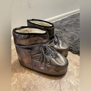 Snow Boots | Size 8